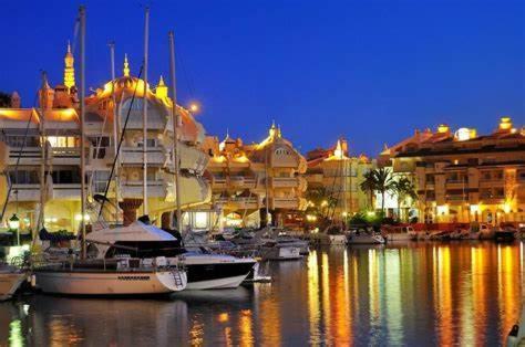 Puerto Marina Palace Benalmadena Ngoại thất bức ảnh