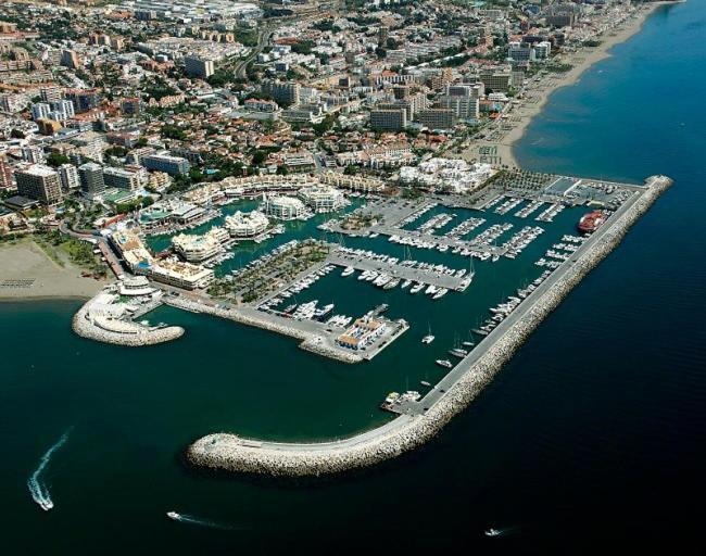 Puerto Marina Palace Benalmadena Ngoại thất bức ảnh
