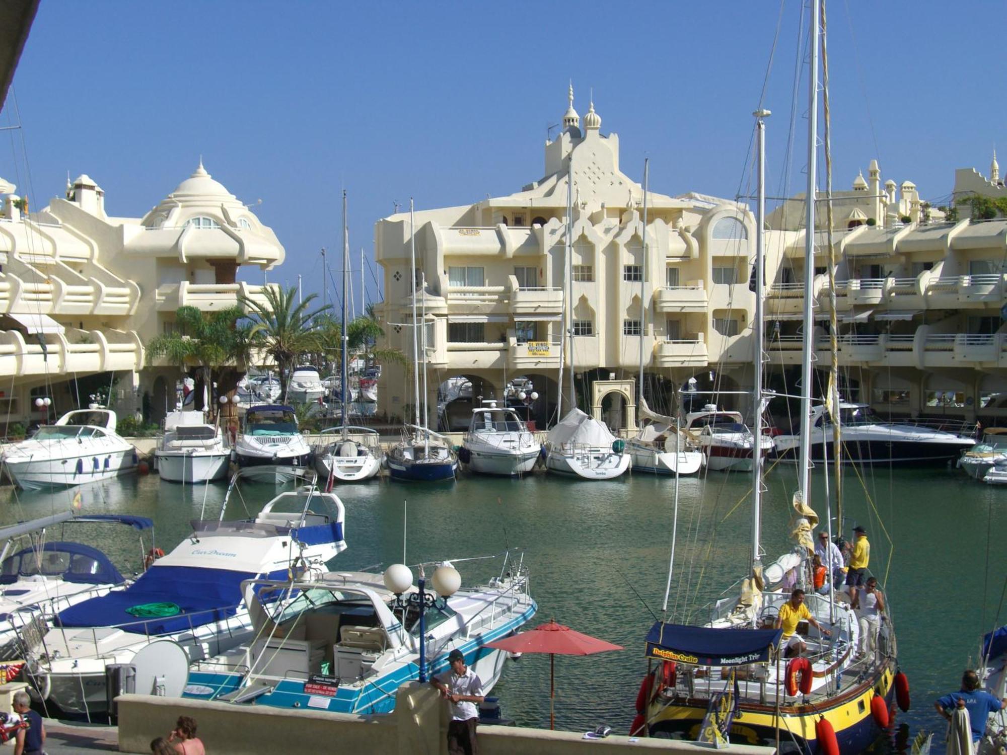 Puerto Marina Palace Benalmadena Ngoại thất bức ảnh
